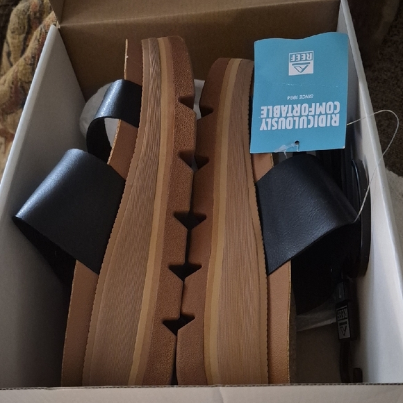 Reef Black and Brown Platform Sandals - Picture 2 of 7